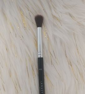 Anastasia A26 eyeshadow blending brush